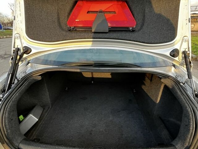 Серый Ауди А4, объемом двигателя 0 л и пробегом 250 тыс. км за 2550 $, фото 4 на Automoto.ua