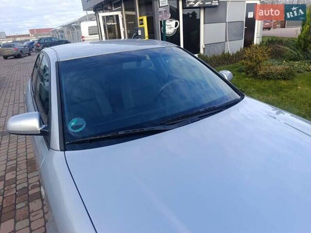 Сірий Ауді А4, об'ємом двигуна 1.8 л та пробігом 227 тис. км за 5499 $, фото 31 на Automoto.ua