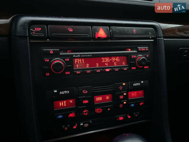 Сірий Ауді А4, об'ємом двигуна 1.98 л та пробігом 312 тис. км за 4300 $, фото 45 на Automoto.ua