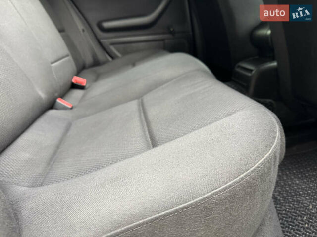 Серый Ауди А4, объемом двигателя 1.6 л и пробегом 250 тыс. км за 4650 $, фото 35 на Automoto.ua