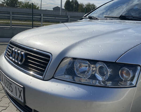 Сірий Ауді А4, об'ємом двигуна 2 л та пробігом 325 тис. км за 5300 $, фото 15 на Automoto.ua