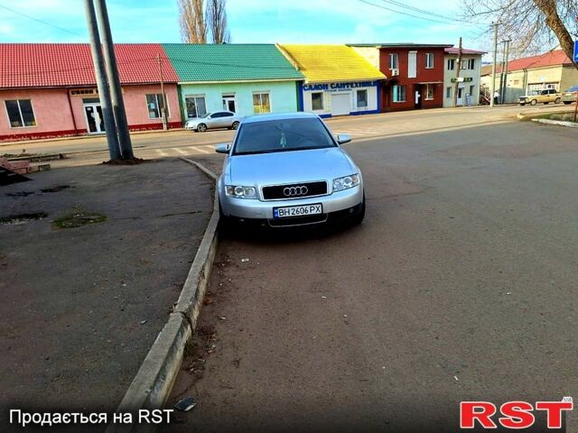 Серый Ауди А4, объемом двигателя 2 л и пробегом 380 тыс. км за 4200 $, фото 4 на Automoto.ua