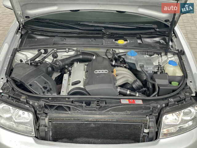 Сірий Ауді А4, об'ємом двигуна 1.6 л та пробігом 256 тис. км за 5150 $, фото 24 на Automoto.ua