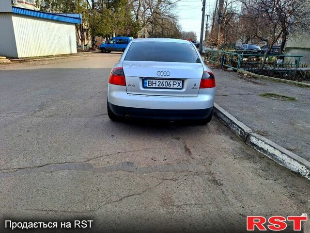 Серый Ауди А4, объемом двигателя 2 л и пробегом 380 тыс. км за 4200 $, фото 5 на Automoto.ua