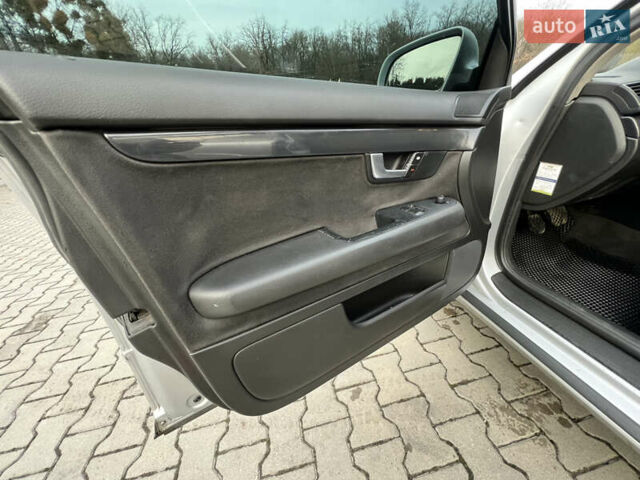 Сірий Ауді А4, об'ємом двигуна 1.6 л та пробігом 310 тис. км за 4450 $, фото 24 на Automoto.ua