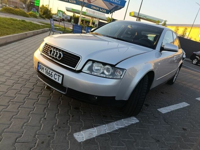 Сірий Ауді А4, об'ємом двигуна 2 л та пробігом 293 тис. км за 4800 $, фото 7 на Automoto.ua