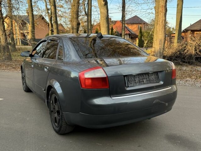 Серый Ауди А4, объемом двигателя 2.5 л и пробегом 300 тыс. км за 4500 $, фото 3 на Automoto.ua