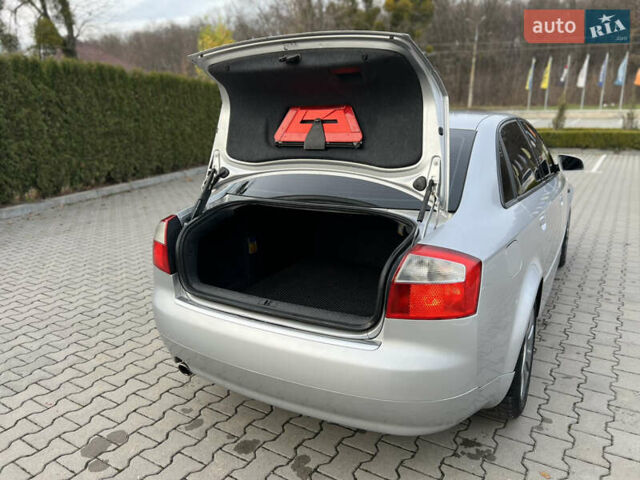 Сірий Ауді А4, об'ємом двигуна 1.6 л та пробігом 310 тис. км за 4450 $, фото 35 на Automoto.ua