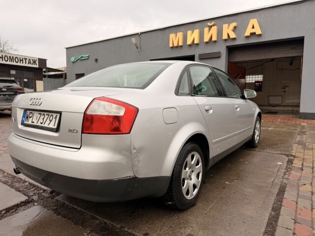 Сірий Ауді А4, об'ємом двигуна 2 л та пробігом 240 тис. км за 2650 $, фото 6 на Automoto.ua