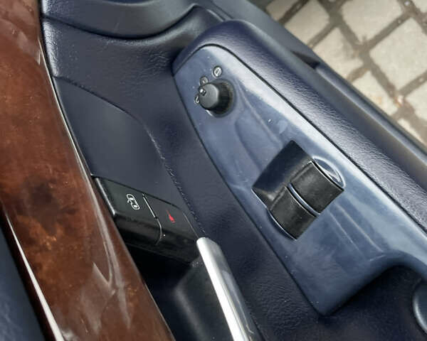 Сірий Ауді А4, об'ємом двигуна 1.98 л та пробігом 312 тис. км за 4300 $, фото 43 на Automoto.ua