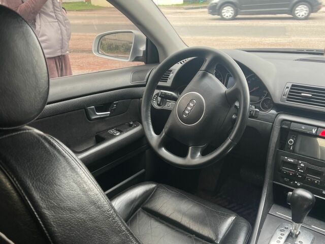 Серый Ауди А4, объемом двигателя 2 л и пробегом 393 тыс. км за 5500 $, фото 2 на Automoto.ua