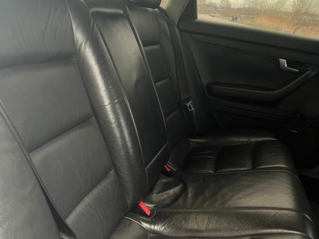 Серый Ауди А4, объемом двигателя 2 л и пробегом 393 тыс. км за 5500 $, фото 6 на Automoto.ua