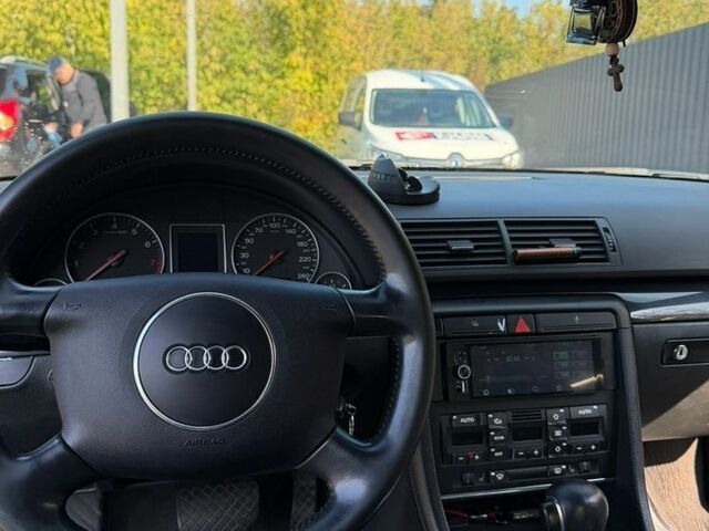 Сірий Ауді А4, об'ємом двигуна 1.98 л та пробігом 400 тис. км за 5300 $, фото 9 на Automoto.ua