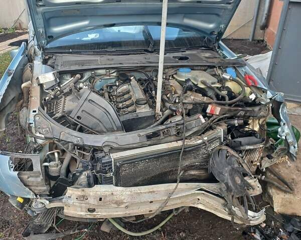 Сірий Ауді А4, об'ємом двигуна 1.8 л та пробігом 440 тис. км за 2000 $, фото 12 на Automoto.ua