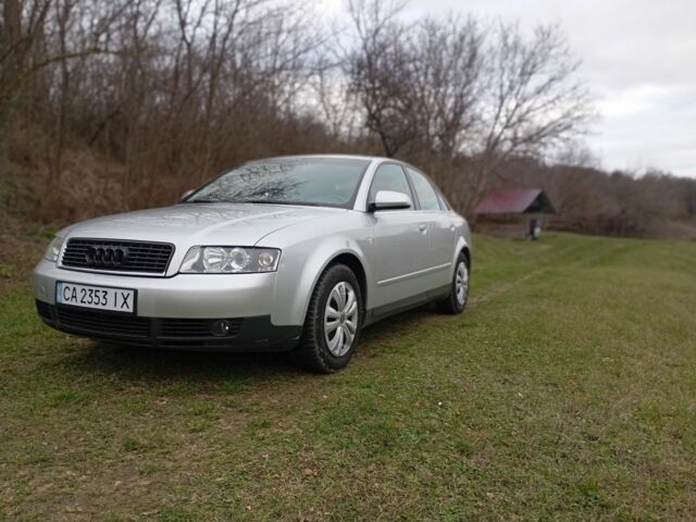 Серый Ауди А4, объемом двигателя 1.6 л и пробегом 208 тыс. км за 5500 $, фото 2 на Automoto.ua