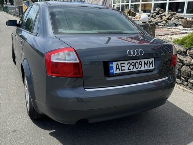 Серый Ауди А4, объемом двигателя 2 л и пробегом 244 тыс. км за 5900 $, фото 4 на Automoto.ua