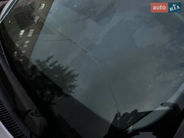 Сірий Ауді А4, об'ємом двигуна 1.98 л та пробігом 271 тис. км за 5700 $, фото 18 на Automoto.ua