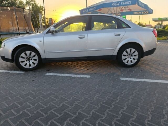 Сірий Ауді А4, об'ємом двигуна 2 л та пробігом 293 тис. км за 4800 $, фото 6 на Automoto.ua