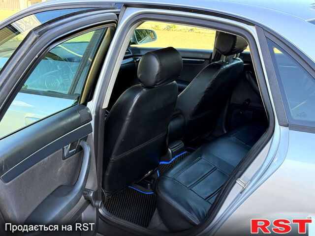 Серый Ауди А4, объемом двигателя 1.6 л и пробегом 298 тыс. км за 5500 $, фото 7 на Automoto.ua