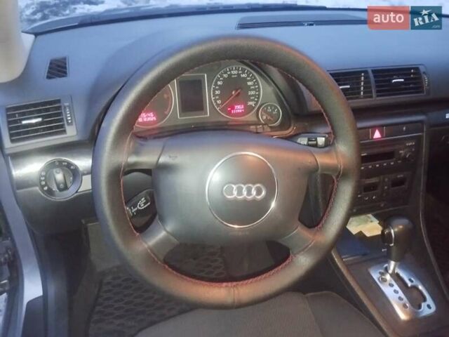 Серый Ауди А4, объемом двигателя 2.5 л и пробегом 333 тыс. км за 5500 $, фото 6 на Automoto.ua