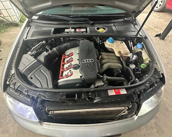 Серый Ауди А4, объемом двигателя 2 л и пробегом 227 тыс. км за 4500 $, фото 5 на Automoto.ua