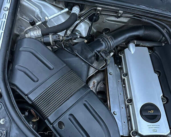 Серый Ауди А4, объемом двигателя 1.6 л и пробегом 280 тыс. км за 4950 $, фото 12 на Automoto.ua