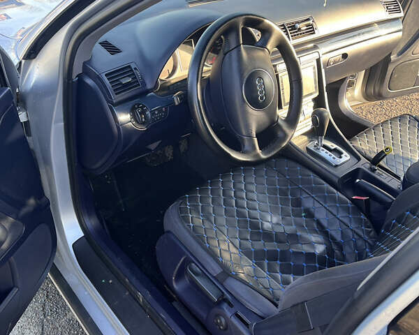 Сірий Ауді А4, об'ємом двигуна 1.98 л та пробігом 267 тис. км за 4600 $, фото 6 на Automoto.ua
