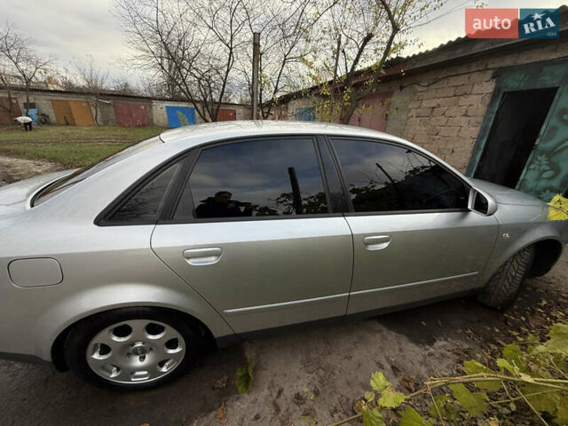 Серый Ауди А4, объемом двигателя 1.8 л и пробегом 230 тыс. км за 5850 $, фото 1 на Automoto.ua