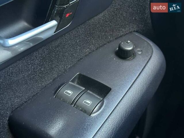 Серый Ауди А4, объемом двигателя 2 л и пробегом 240 тыс. км за 5690 $, фото 14 на Automoto.ua