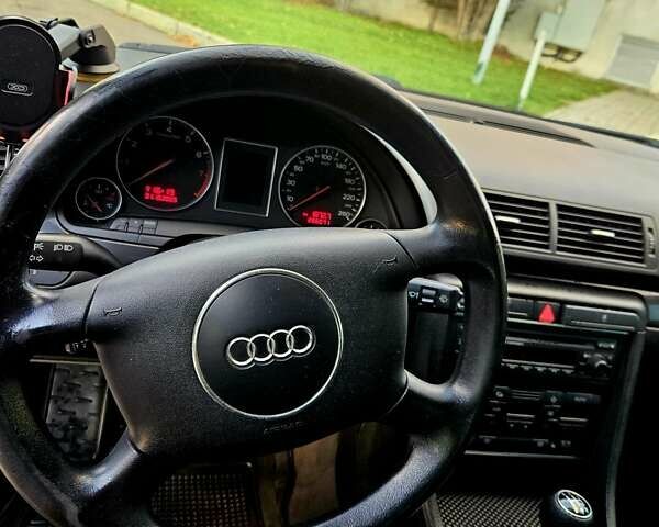 Серый Ауди А4, объемом двигателя 1.6 л и пробегом 286 тыс. км за 4300 $, фото 4 на Automoto.ua