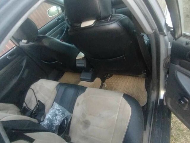 Ауді А4 2003 у Любешів на Automoto.ua Сірий Ауді А4, об'ємом двигуна 2.5 л та пробігом 350 тис. км за 1073 $, фото 8 на Automoto.ua