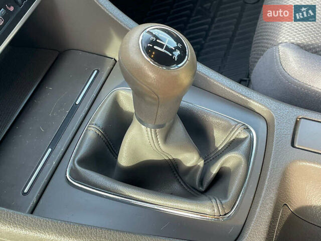 Серый Ауди А4, объемом двигателя 1.6 л и пробегом 207 тыс. км за 5899 $, фото 114 на Automoto.ua