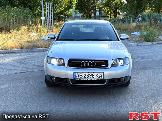 Серый Ауди А4, объемом двигателя 1.6 л и пробегом 298 тыс. км за 5500 $, фото 1 на Automoto.ua