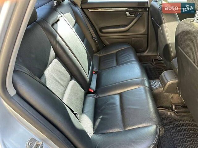 Сірий Ауді А4, об'ємом двигуна 1.8 л та пробігом 198 тис. км за 6790 $, фото 12 на Automoto.ua