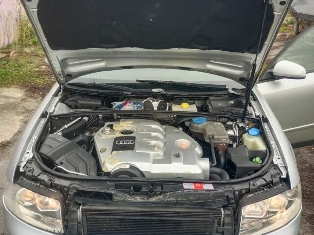 Сірий Ауді А4, об'ємом двигуна 0 л та пробігом 330 тис. км за 2500 $, фото 6 на Automoto.ua