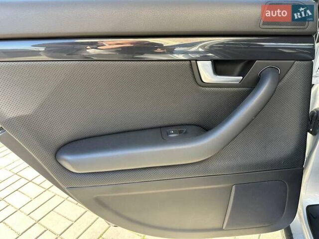 Сірий Ауді А4, об'ємом двигуна 1.8 л та пробігом 198 тис. км за 6790 $, фото 13 на Automoto.ua