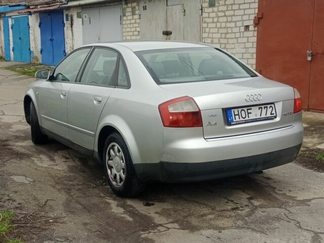 Сірий Ауді А4, об'ємом двигуна 0 л та пробігом 330 тис. км за 2500 $, фото 3 на Automoto.ua