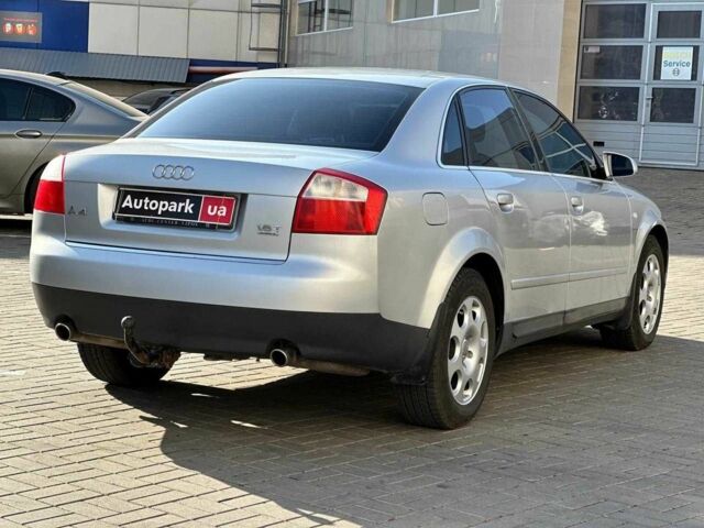 Сірий Ауді А4, об'ємом двигуна 1.8 л та пробігом 198 тис. км за 6940 $, фото 5 на Automoto.ua