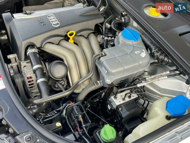 Сірий Ауді А4, об'ємом двигуна 1.6 л та пробігом 207 тис. км за 5999 $, фото 96 на Automoto.ua