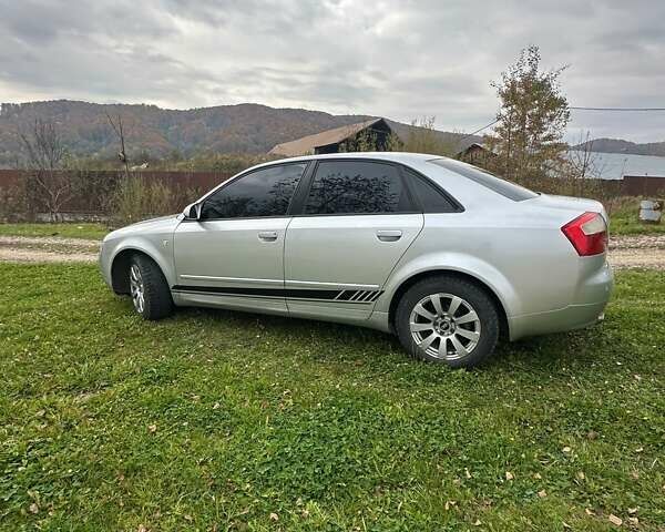 Ауди А4 2003 в Хусте на Automoto.ua Серый Ауди А4, объемом двигателя 2 л и пробегом 226 тыс. км за 5000 $, фото 1 на Automoto.ua