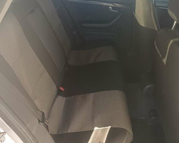 Сірий Ауді А4, об'ємом двигуна 1.6 л та пробігом 329 тис. км за 4500 $, фото 4 на Automoto.ua