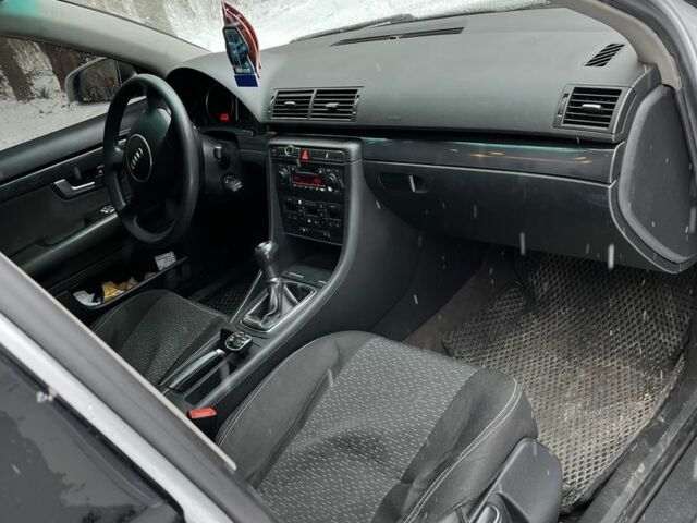 Сірий Ауді А4, об'ємом двигуна 1.6 л та пробігом 291 тис. км за 3750 $, фото 9 на Automoto.ua