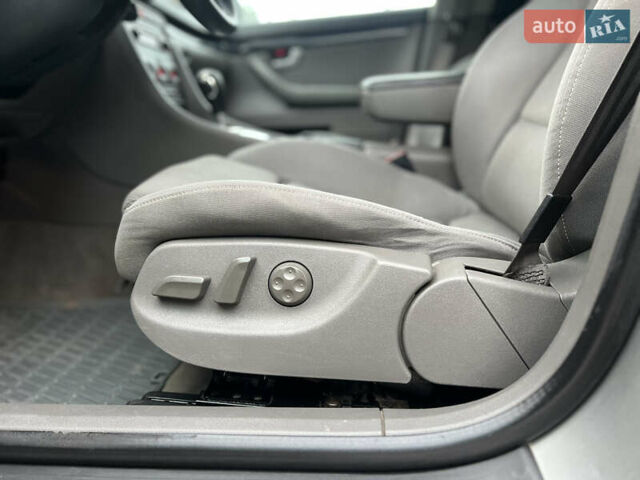 Серый Ауди А4, объемом двигателя 1.98 л и пробегом 280 тыс. км за 4350 $, фото 32 на Automoto.ua