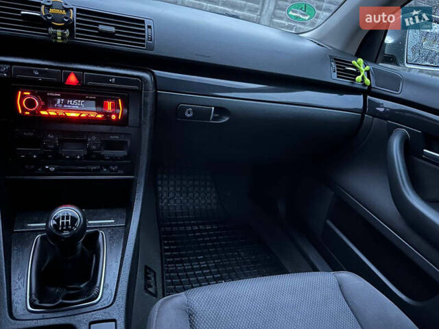 Серый Ауди А4, объемом двигателя 1.6 л и пробегом 280 тыс. км за 4950 $, фото 19 на Automoto.ua