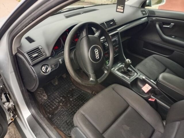 Сірий Ауді А4, об'ємом двигуна 0 л та пробігом 330 тис. км за 2500 $, фото 4 на Automoto.ua