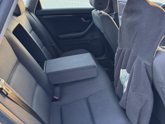 Сірий Ауді А4, об'ємом двигуна 1.8 л та пробігом 382 тис. км за 3850 $, фото 6 на Automoto.ua