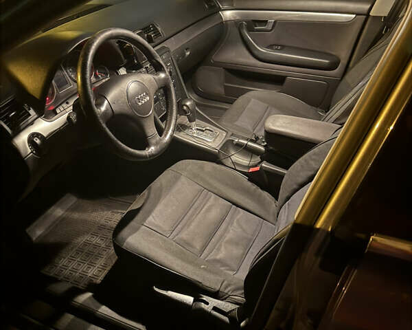 Сірий Ауді А4, об'ємом двигуна 1.8 л та пробігом 380 тис. км за 5700 $, фото 7 на Automoto.ua