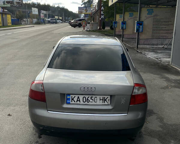 Серый Ауди А4, объемом двигателя 2.49 л и пробегом 380 тыс. км за 3500 $, фото 10 на Automoto.ua