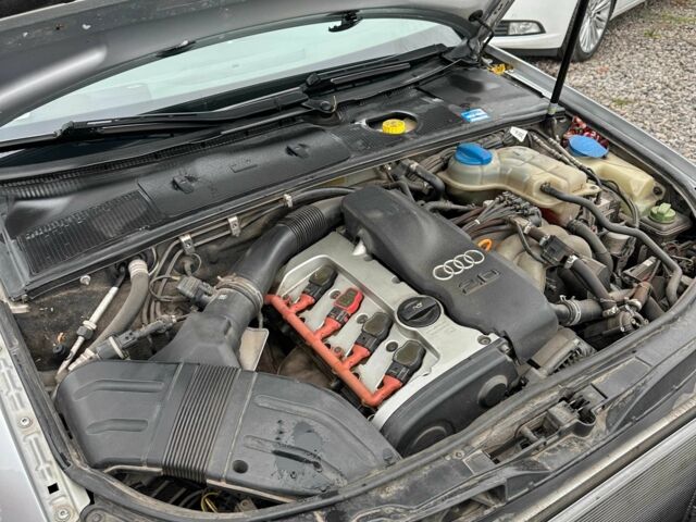 Сірий Ауді А4, об'ємом двигуна 2 л та пробігом 220 тис. км за 5350 $, фото 13 на Automoto.ua