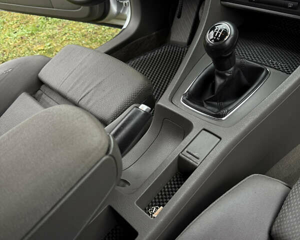 Серый Ауди А4, объемом двигателя 1.8 л и пробегом 230 тыс. км за 5850 $, фото 13 на Automoto.ua